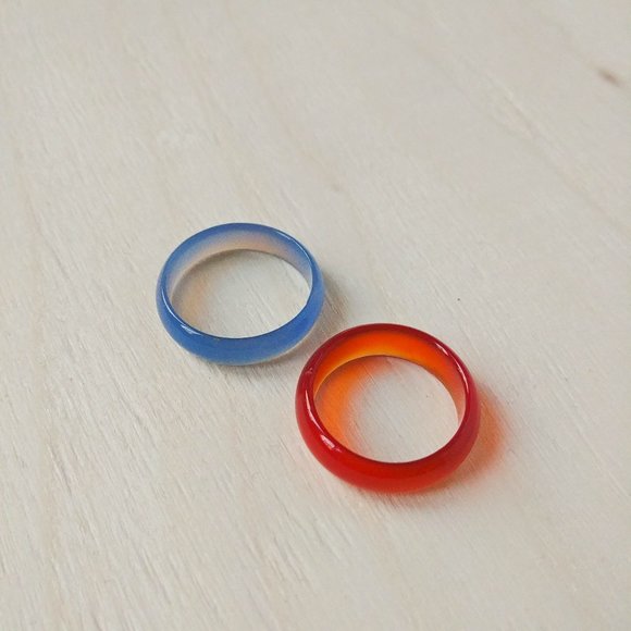 ►Free With Another Bundle ◄ 90s Vintage Glass Rings - Picture 3 of 3